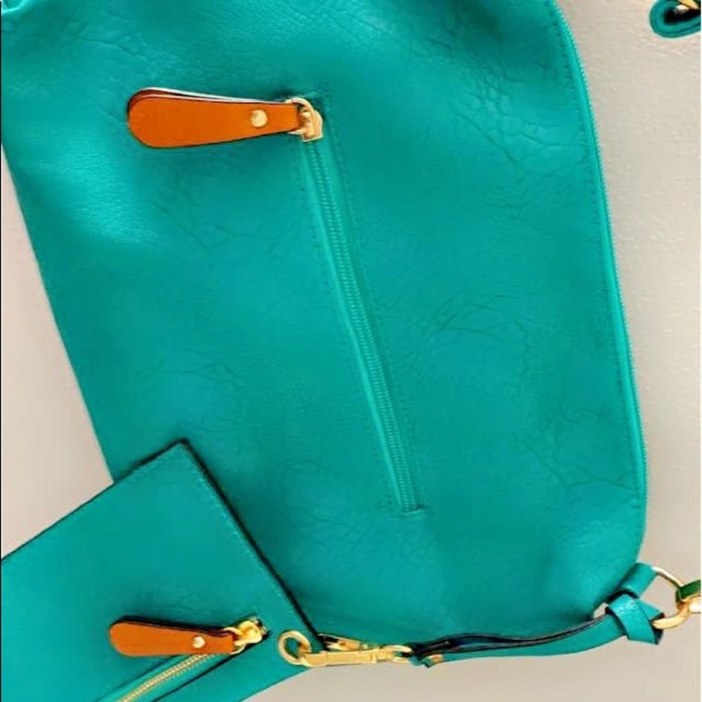 Bags - Picture 4 of 5